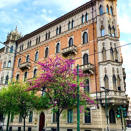 Suite Sommeiller Comfort In Centro Turin Exterior photo